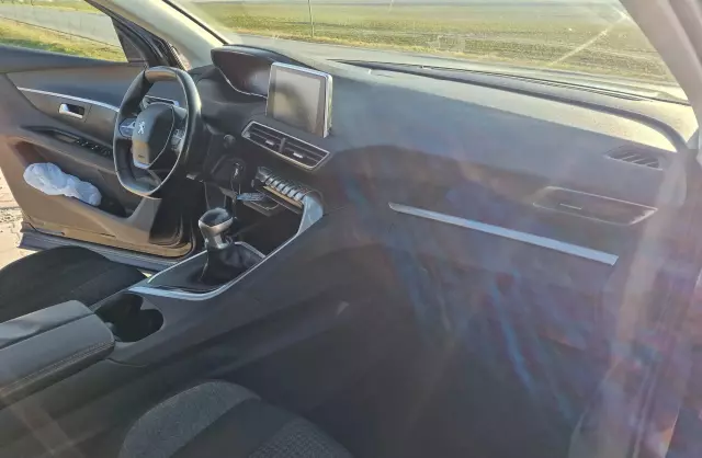 PEUGEOT 5008 1.5 BlueHDi (130 KM)