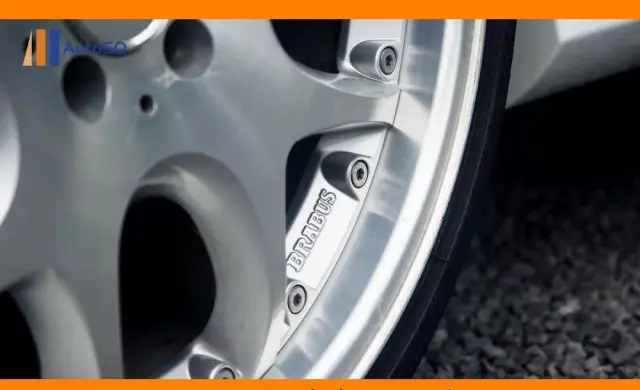 MERCEDES-BENZ Klasa C 32 AMG