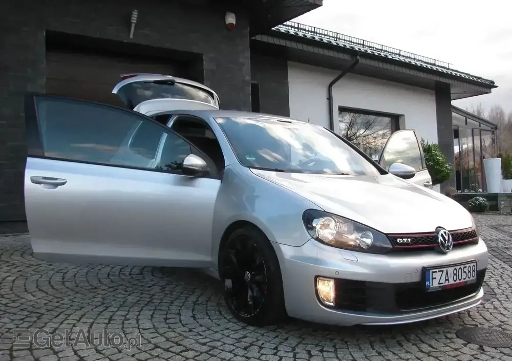 VOLKSWAGEN Golf 2.0 GTI DSG