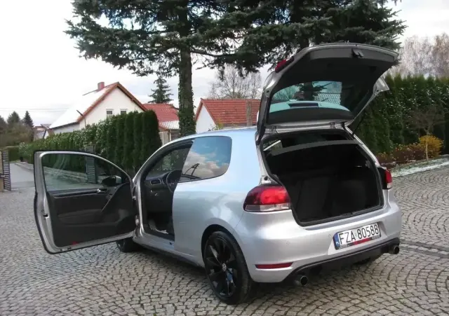 VOLKSWAGEN Golf 2.0 GTI DSG