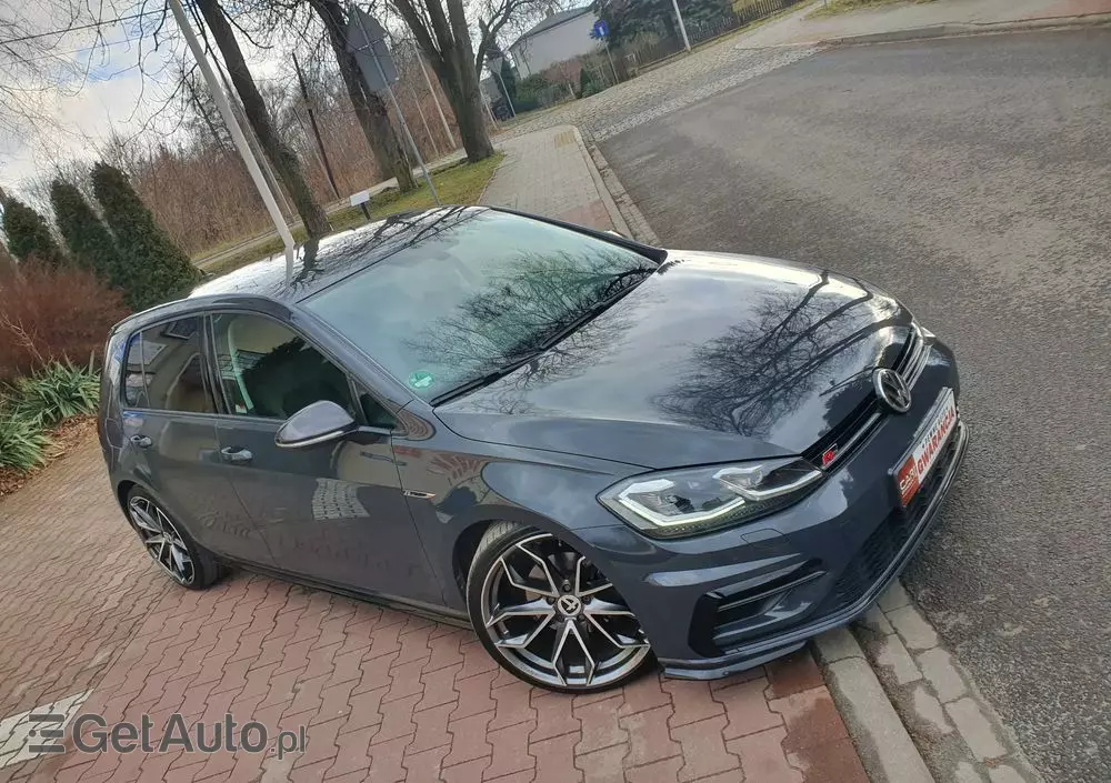 VOLKSWAGEN Golf VII 1.5 TSI BMT Evo Highline