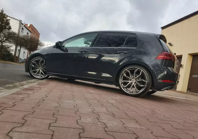 VOLKSWAGEN Golf VII 1.5 TSI BMT Evo Highline
