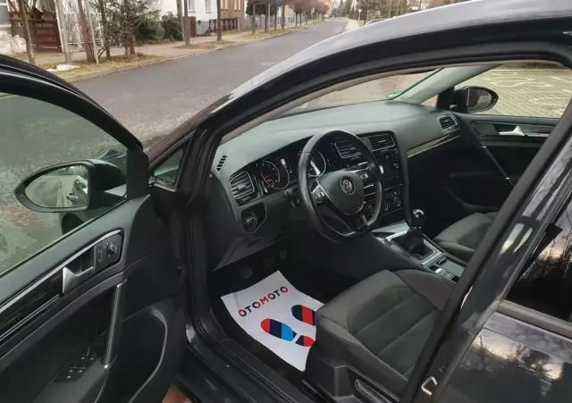 VOLKSWAGEN Golf VII 1.5 TSI BMT Evo Highline