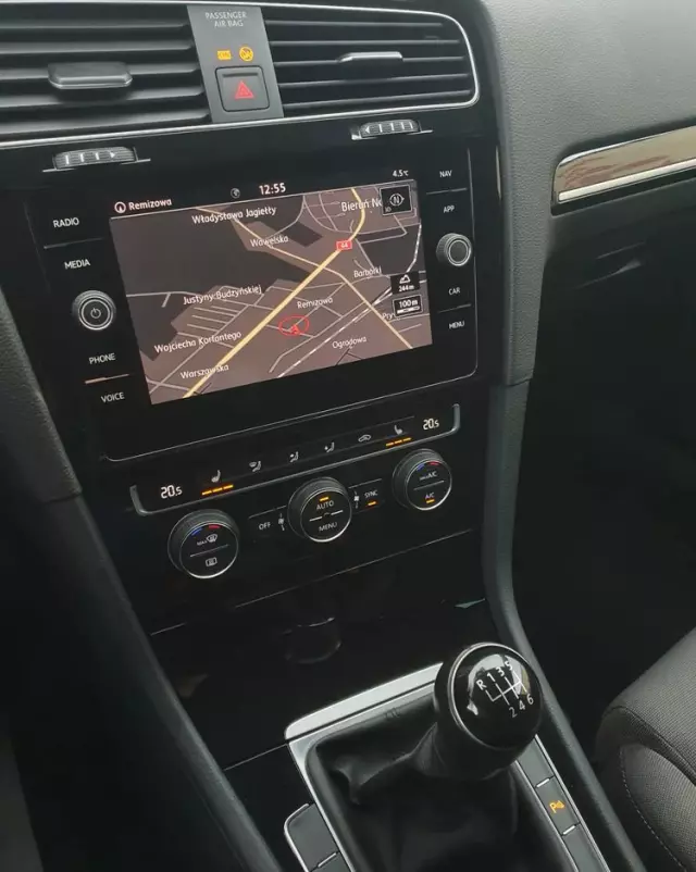 VOLKSWAGEN Golf VII 1.5 TSI BMT Evo Highline