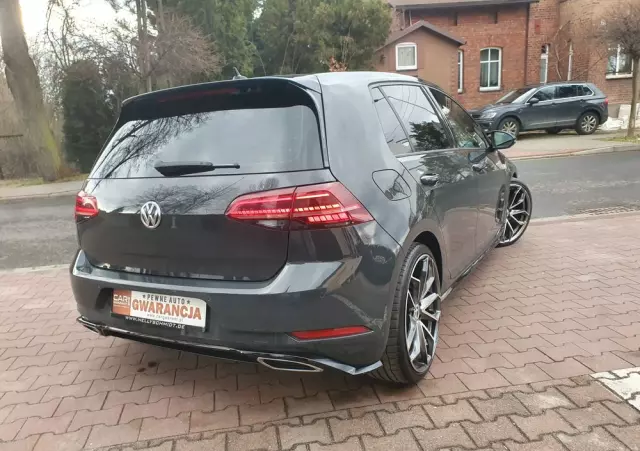 VOLKSWAGEN Golf VII 1.5 TSI BMT Evo Highline