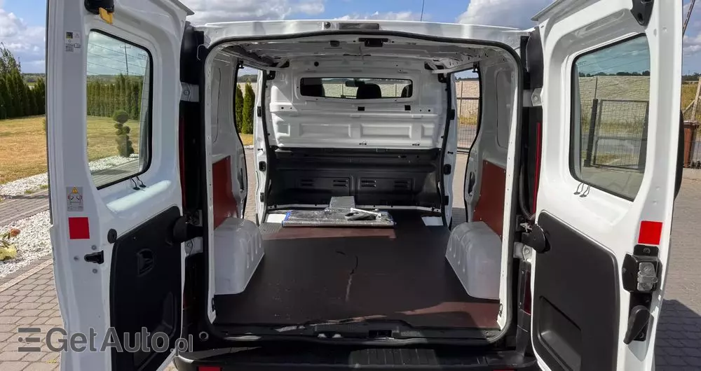 OPEL VIVARO 