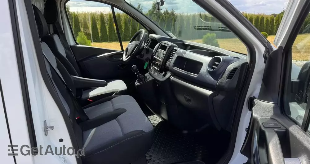 OPEL VIVARO 
