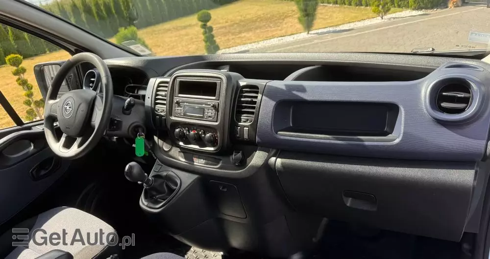 OPEL VIVARO 