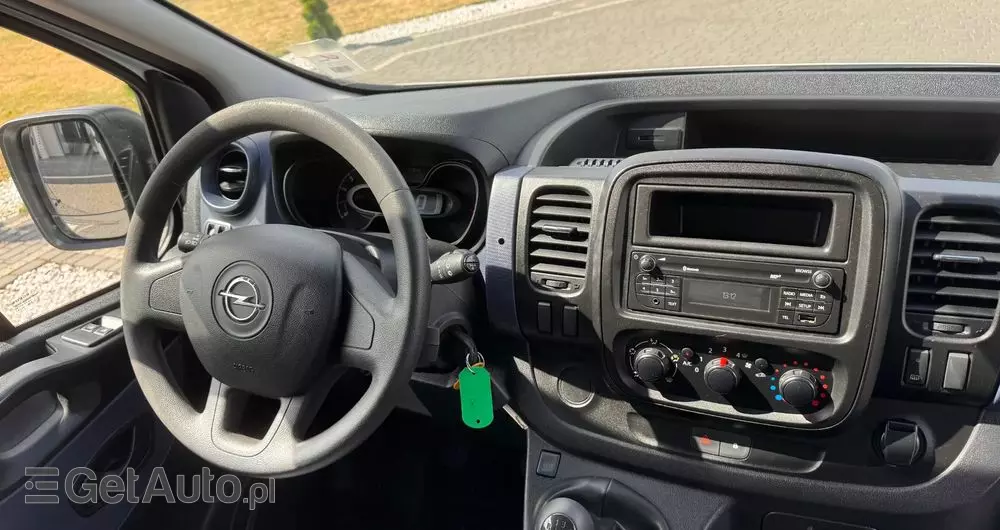 OPEL VIVARO 