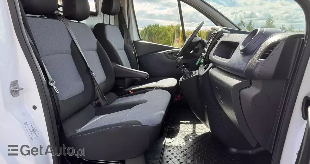 OPEL VIVARO 