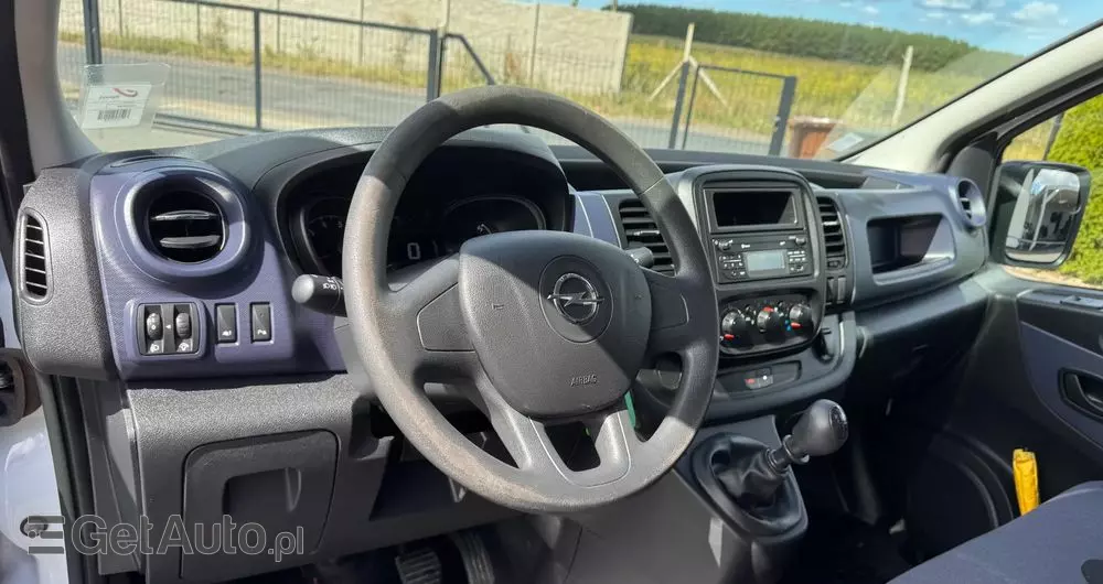 OPEL VIVARO 