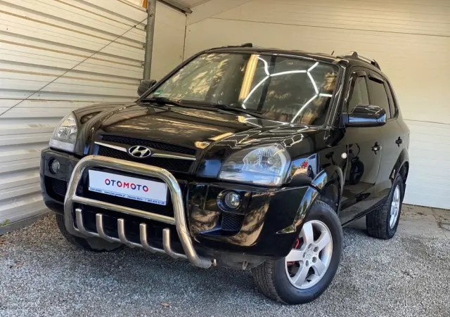 HYUNDAI Tucson 2.0 Elegance / Premium
