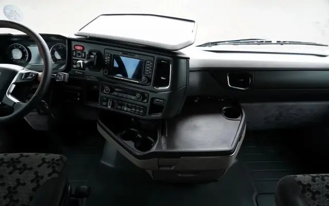 SCANIA S 500 / RETARDER / KLIMATYZACJA POSTOJOWA / NAVI / PO KONTRAKCIE SERWISOWYM 