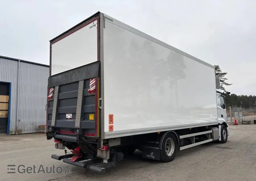 MERCEDES-BENZ Actros 1836 chłodnia thermo king T800R 2021/22 otwierany bok winda idealny stan 