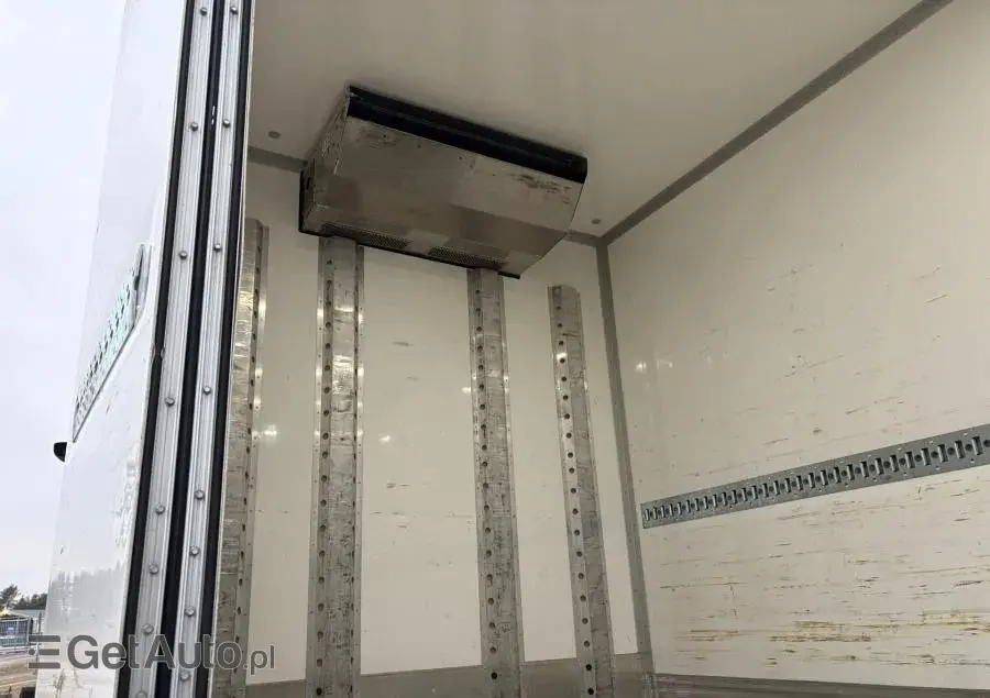 MERCEDES-BENZ Actros 1836 chłodnia thermo king T800R 2021/22 otwierany bok winda idealny stan 