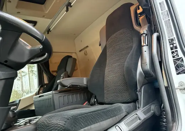 MERCEDES-BENZ Actros 1836 chłodnia thermo king T800R 2021/22 otwierany bok winda idealny stan 