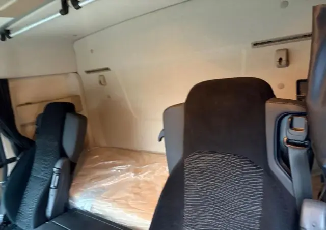 MERCEDES-BENZ Actros 1836 chłodnia thermo king T800R 2021/22 otwierany bok winda idealny stan 