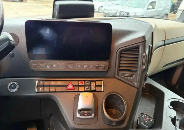 MERCEDES-BENZ Actros 1836 chłodnia thermo king T800R 2021/22 otwierany bok winda idealny stan 