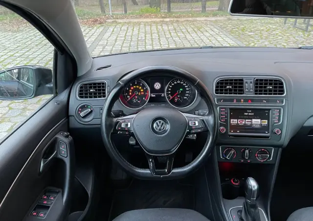 VOLKSWAGEN Polo 1.2 TSI DSG Highline