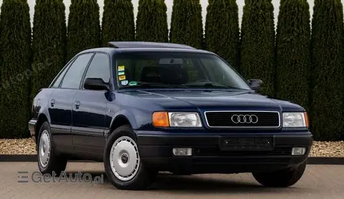 AUDI 100 