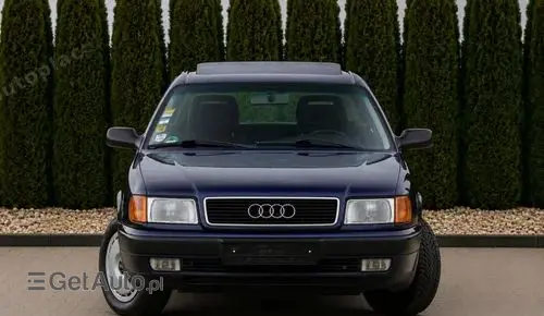 AUDI 100 