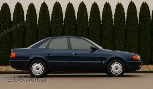 AUDI 100 