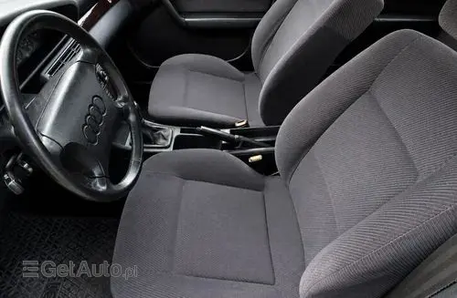 AUDI 100 