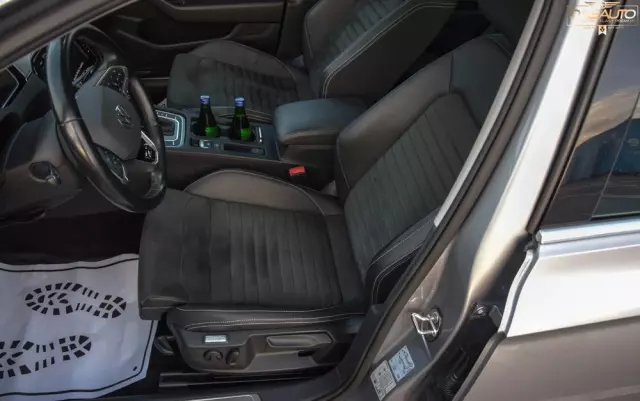 VOLKSWAGEN Passat Variant 2.0 TDI SCR DSG 4Motion Business