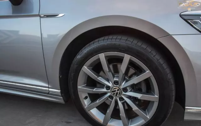 VOLKSWAGEN Passat Variant 2.0 TDI SCR DSG 4Motion Business