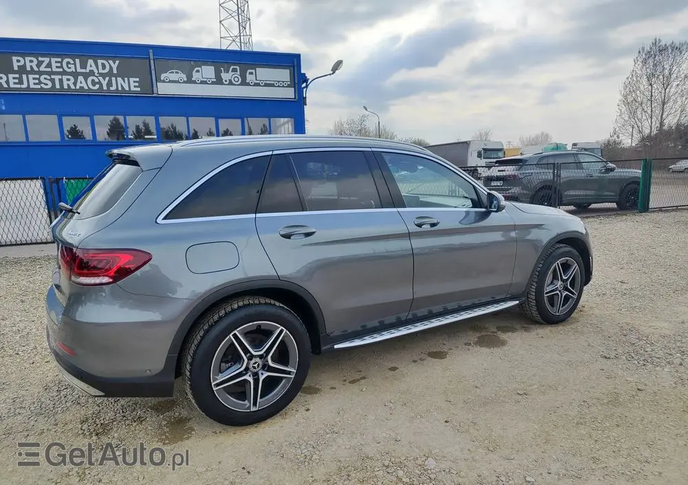 MERCEDES-BENZ GLC 200 d 4-Matic Business Edition