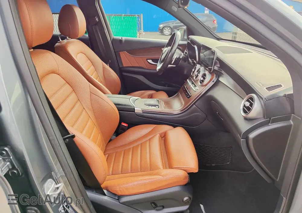 MERCEDES-BENZ GLC 200 d 4-Matic Business Edition
