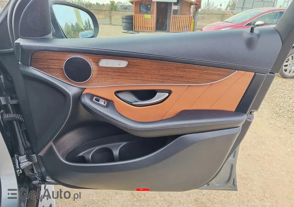 MERCEDES-BENZ GLC 200 d 4-Matic Business Edition