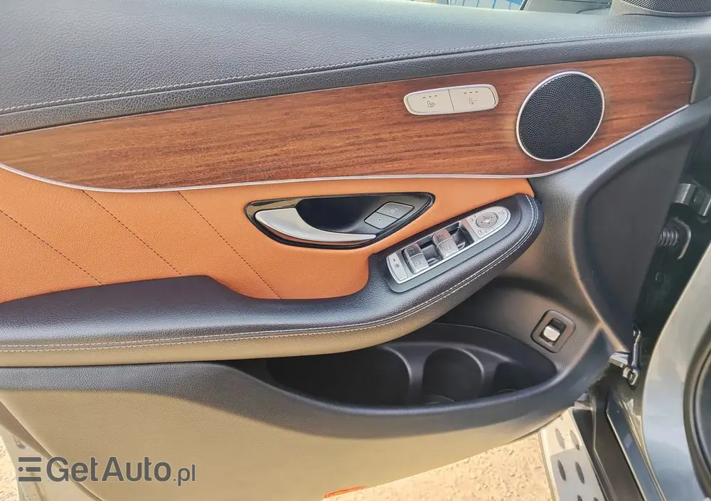 MERCEDES-BENZ GLC 200 d 4-Matic Business Edition