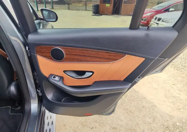 MERCEDES-BENZ GLC 200 d 4-Matic Business Edition