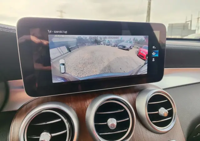 MERCEDES-BENZ GLC 200 d 4-Matic Business Edition