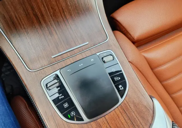 MERCEDES-BENZ GLC 200 d 4-Matic Business Edition