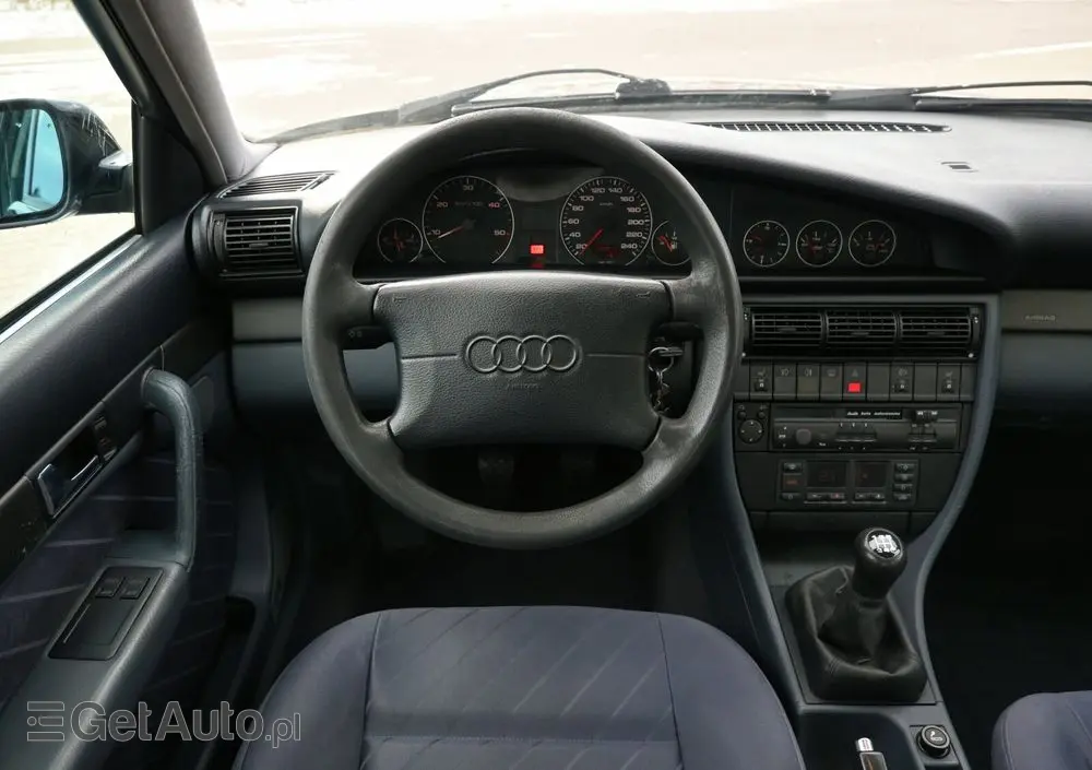 AUDI A6 Limousine 
