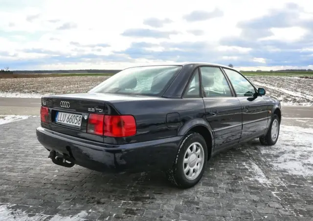 AUDI A6 Limousine 