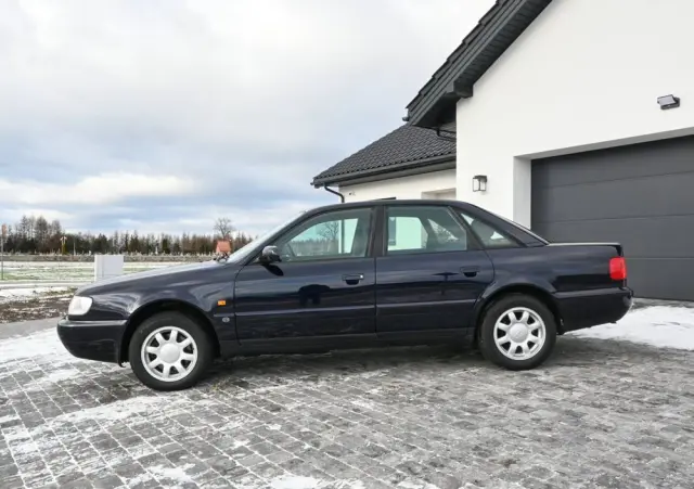AUDI A6 Limousine 