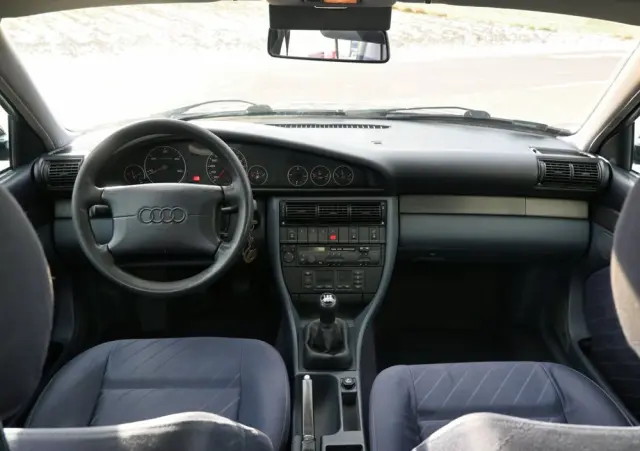 AUDI A6 Limousine 