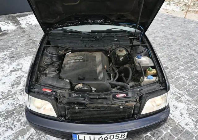 AUDI A6 Limousine 