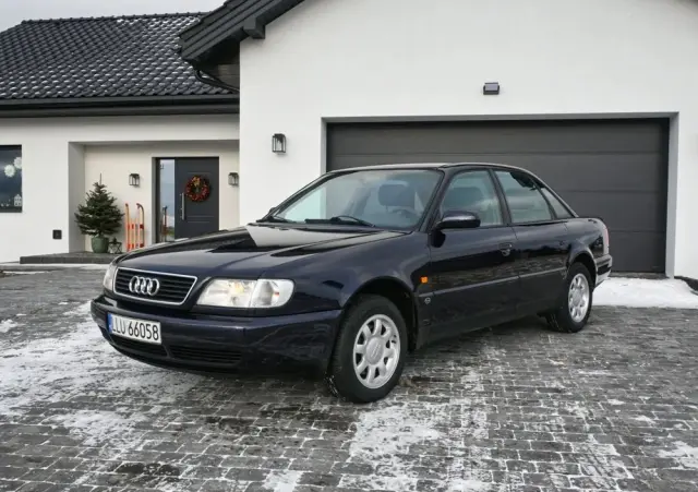 AUDI A6 Limousine 