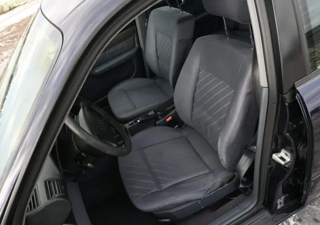 AUDI A6 Limousine 