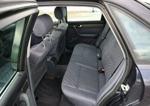 AUDI A6 Limousine 