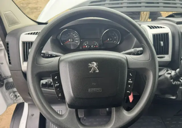 PEUGEOT Boxer 