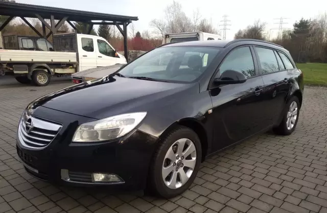 OPEL Insignia 