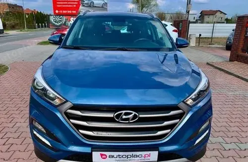 HYUNDAI Tucson 