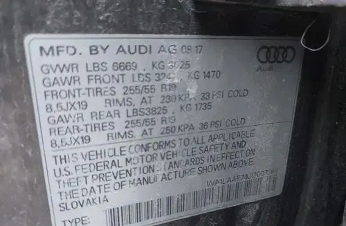 AUDI Q7 