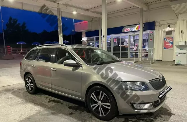 SKODA Octavia 