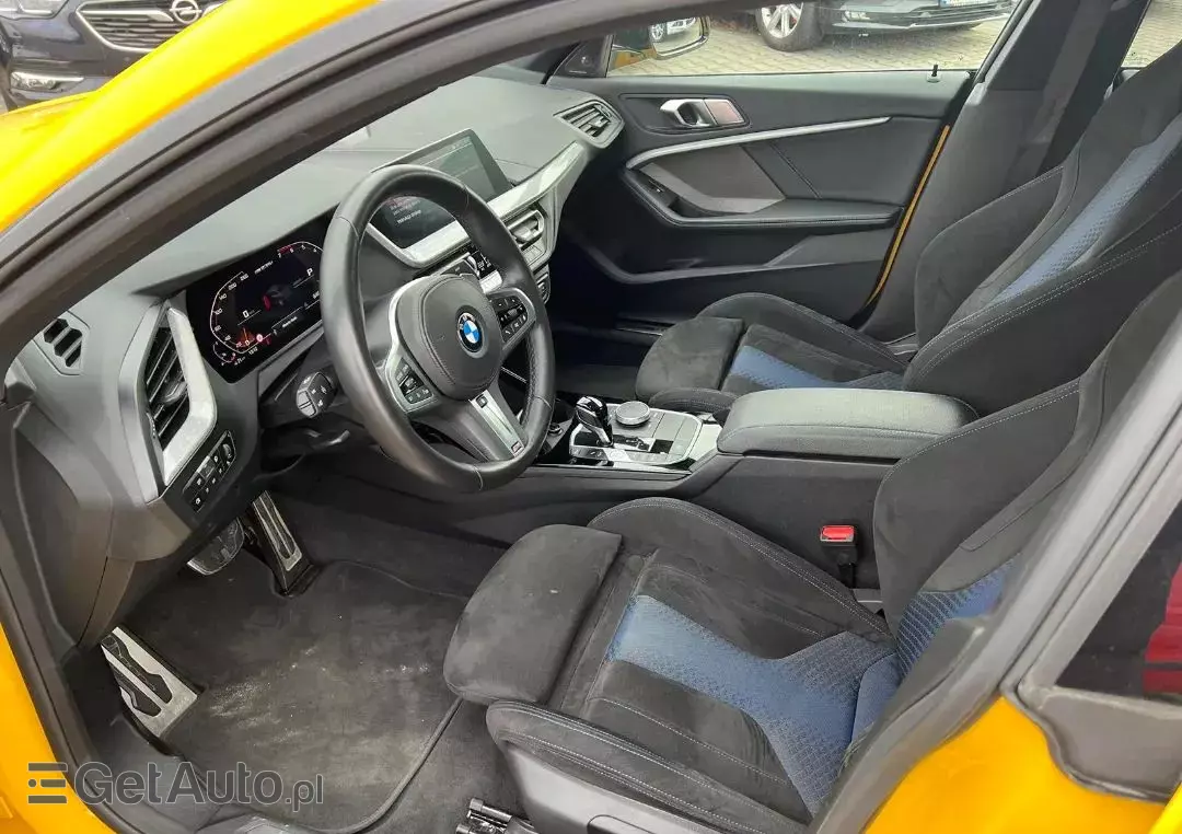 BMW Seria 2  M235i xDrive